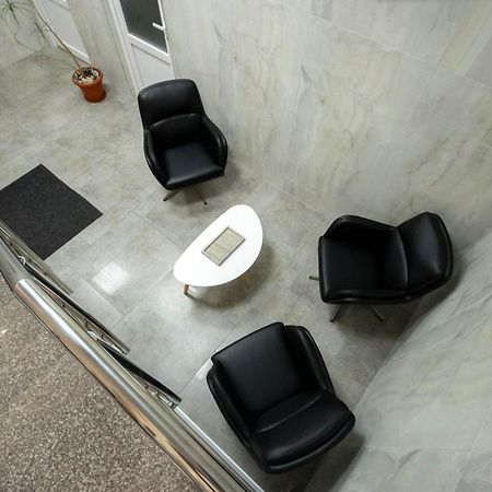 Astar Apartments - Executive Rădăuţi Εξωτερικό φωτογραφία