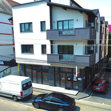 Astar Apartments - Executive Rădăuţi Εξωτερικό φωτογραφία